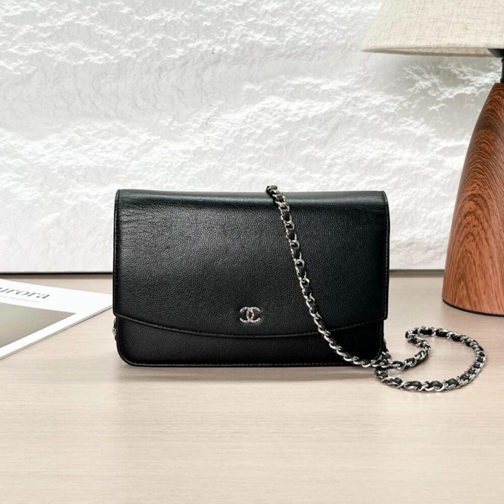 Chanel Women Pre-Loved Bag Very Good Condition
